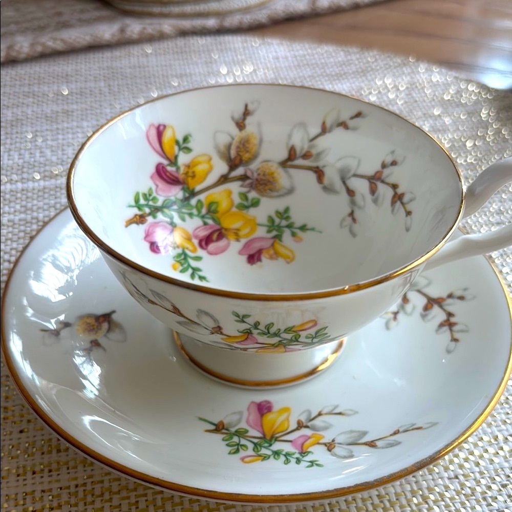 Woodlands Cup Set